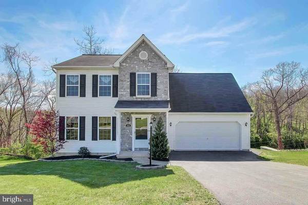 80 BURBERRY LN, Mt Wolf, PA 17347