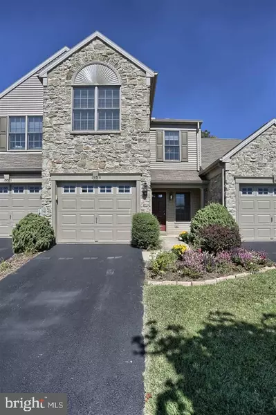 1933 LIMESTONE DR, Hummelstown, PA 17036