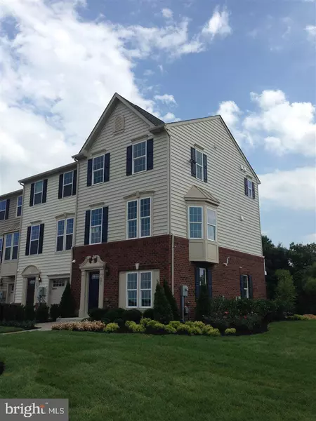 7991 ERINVALE LN #LG STRAUSS, Seven Valleys, PA 17360