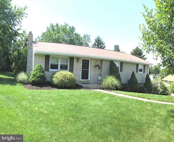 47 COLONIAL CT, Hanover, PA 17331