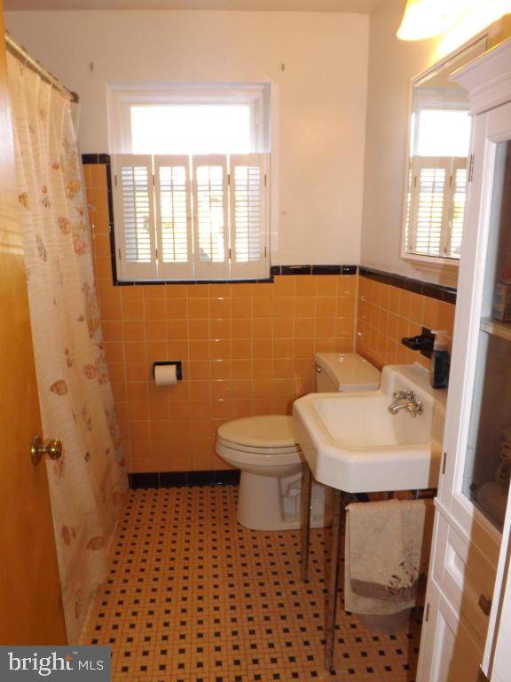 Lancaster Twp, PA 17603,1308 MAPLE AVE