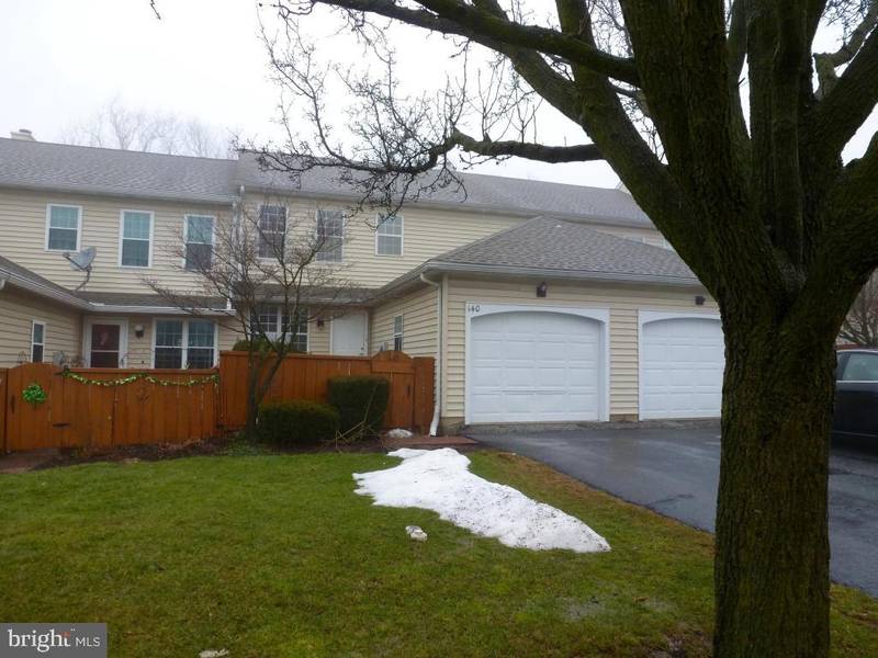 140 TREETOPS DR, Lancaster, PA 17601