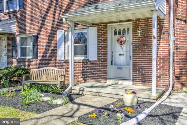 307 E 2ND AVE, Lititz, PA 17543