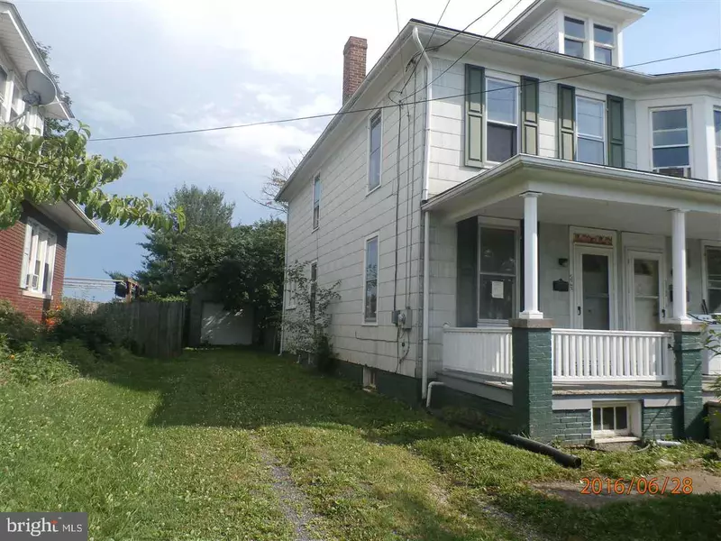 529 E KING ST, Littlestown, PA 17340