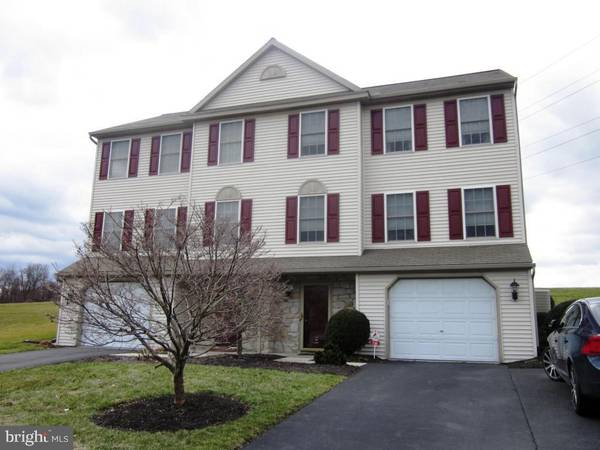 746 CHICKIES DR, Columbia, PA 17512