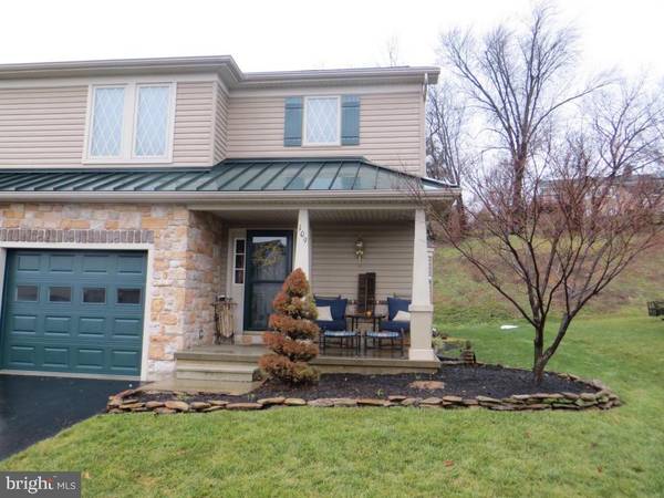 109 EAGLE DR, Ephrata, PA 17522