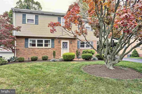 24 BIG HORN AVE, Mechanicsburg, PA 17055