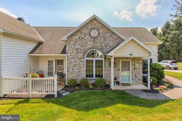 2110 BAYBERRY LN, York Twp, PA 17403