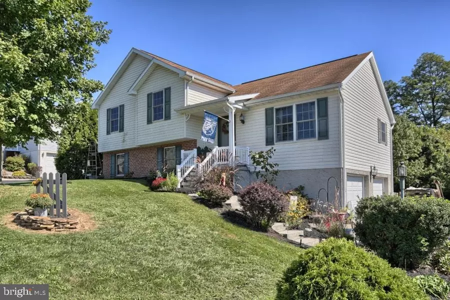 213 ROSE LN, Jonestown, PA 17038