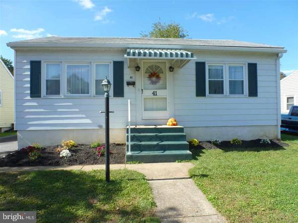 41 ONEIDA RD, Camp Hill, PA 17011