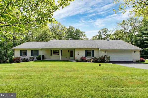 1544 MARBURG RD, Spring Grove, PA 17362