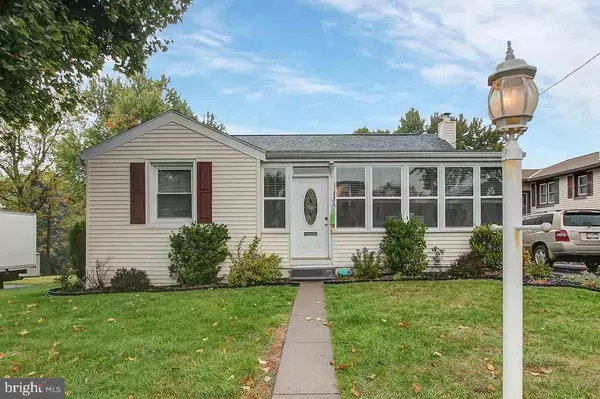 Harrisburg, PA 17111,4916 HILLTOP RD
