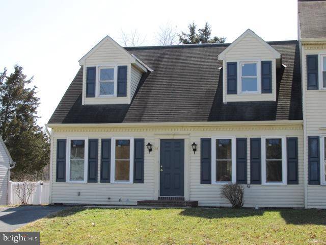 44 BEECH LN, Elizabethtown, PA 17022