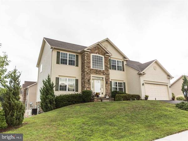 2155 CARRIAGE RUN RD, York, PA 17408