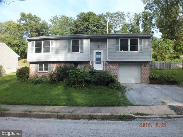 10 MARYLAND AVE, Windsor, PA 17366