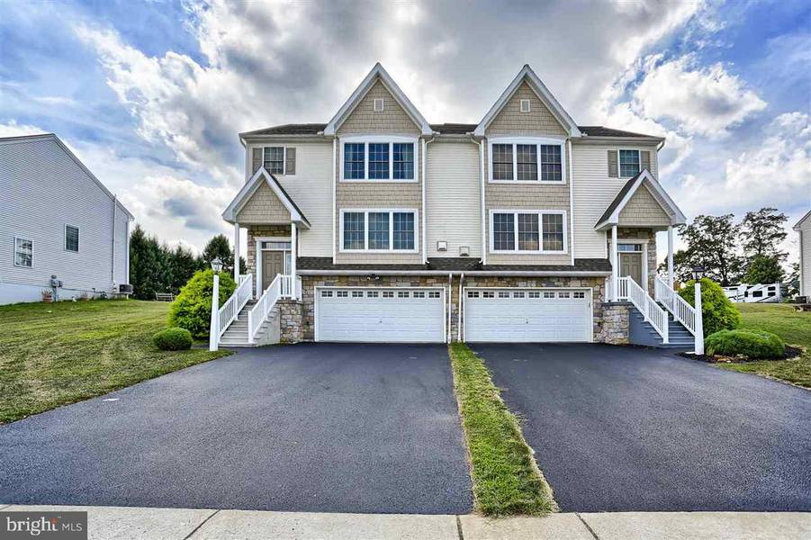 540 NANTUCKET DR, Red Lion, PA 17356