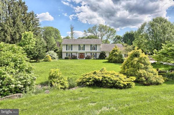 1420 VALLEY RD, Lancaster Twp, PA 17603