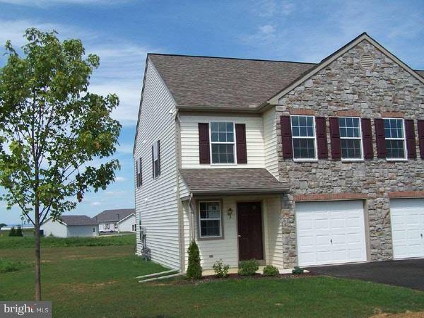 264 S VILLAGE CIR, Palmyra, PA 17078