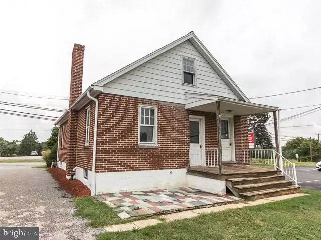 2782 CARLISLE RD, Dover, PA 17315