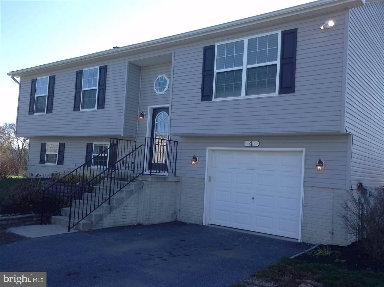 4 HEIM CT, Newville, PA 17241