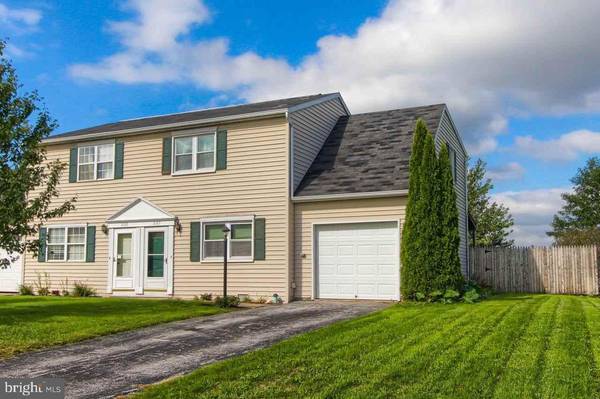 3167 FALCON LN, Dover, PA 17315