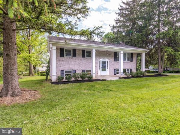 3123 PARKER DR, Lancaster, PA 17601