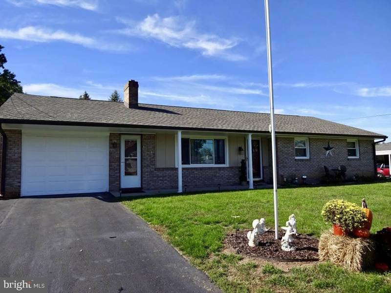 3510 HOLLY RD, Dover, PA 17315