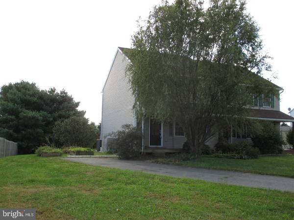 2 VICKILEE DR, Wrightsville, PA 17368