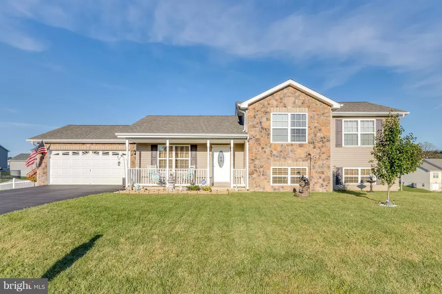 84 SPYGLASS DR, Martinsburg, WV 25403