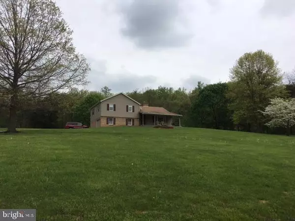 3807 CONEWAGO RD, Dover, PA 17315