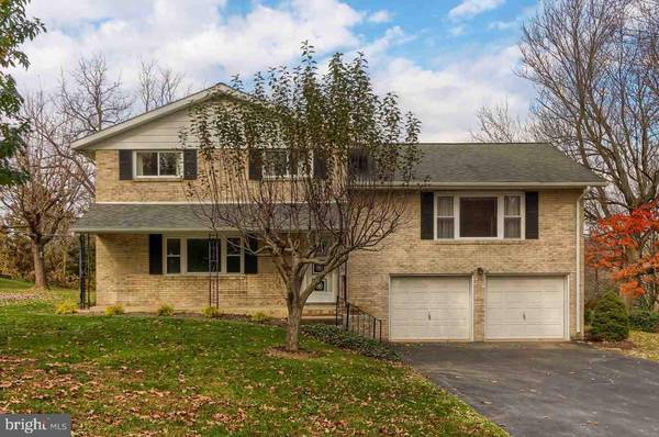 Jacobus, PA 17407,13 GREENBRIAR DR