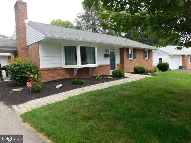 561 OAK RIDGE DR, Millersville, PA 17551