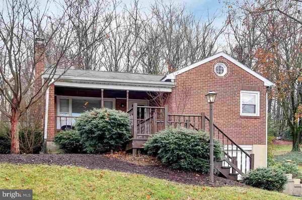 470 WOODLAND VIEW DR, York, PA 17406