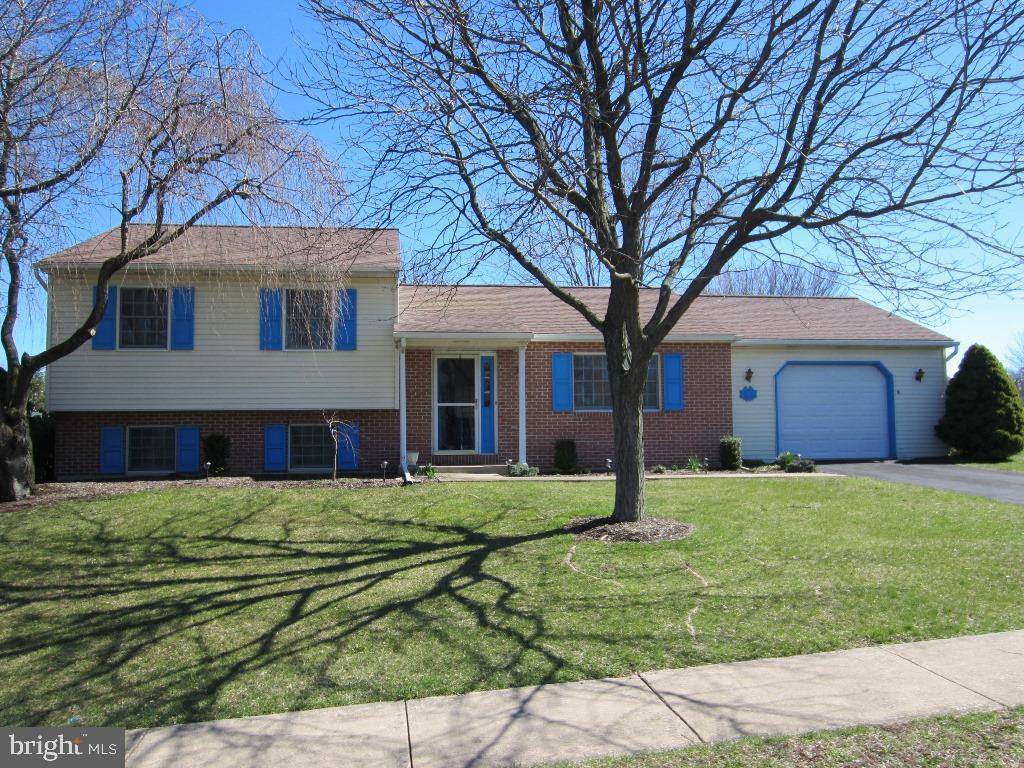 Elizabethtown, PA 17022,8 CRANFIELD CT