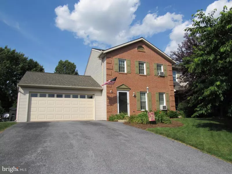 13 SUNRISE DR, Lititz, PA 17543