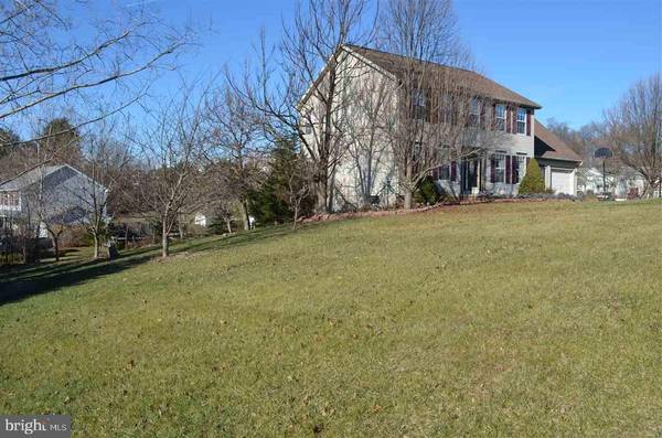 Stewartstown, PA 17363,1 N SYCAMORE LN