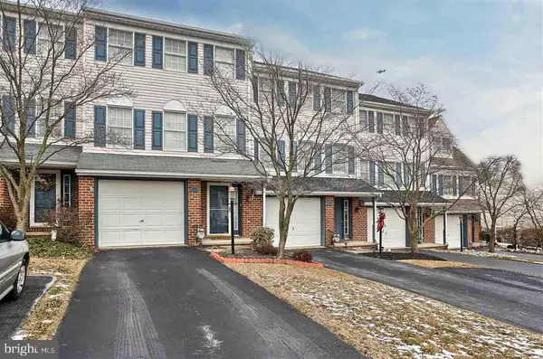 195 HARVEST DR, York, PA 17404