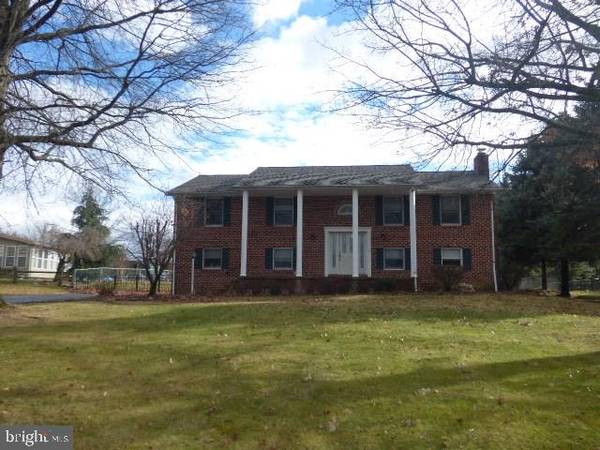 3420 HEATHER DR, York, PA 17408