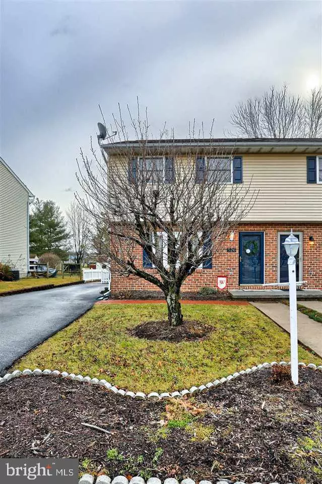 Hanover, PA 17331,526 HARTMAN AVE