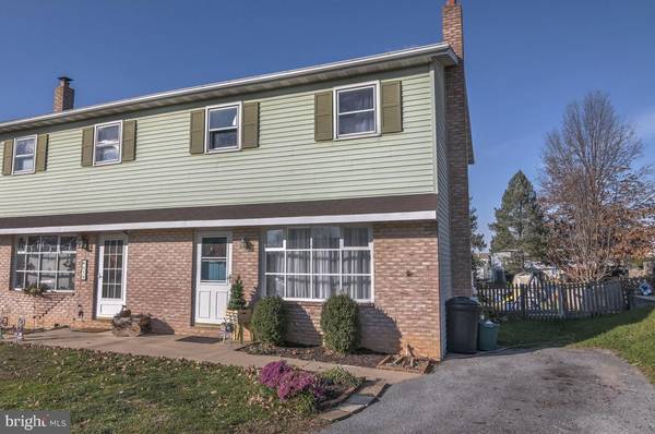 457 S PLUM ST, Mount Joy, PA 17552