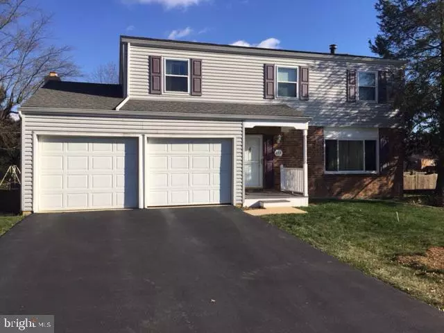 894 MARTIN LN, Harrisburg, PA 17111