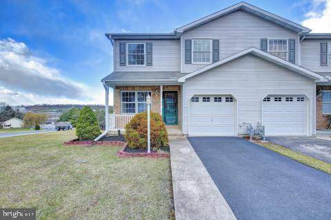 2895 ROBIN RD, York, PA 17404