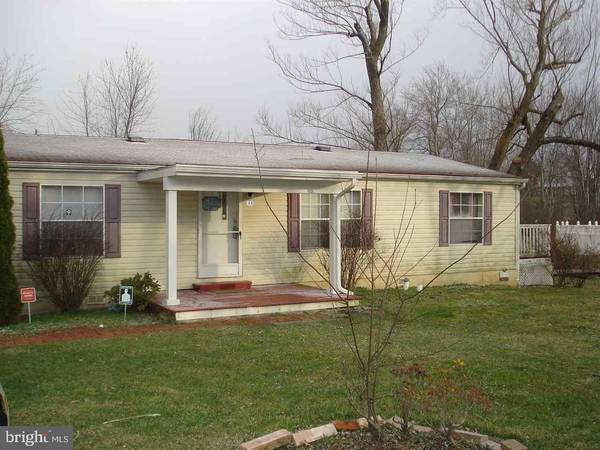 44 LEXINGTON DR, Shrewsbury, PA 17361