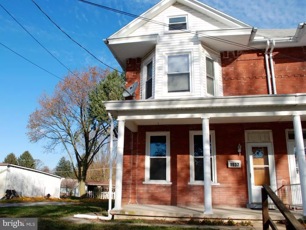 Lebanon, PA 17042,1037 POPLAR ST