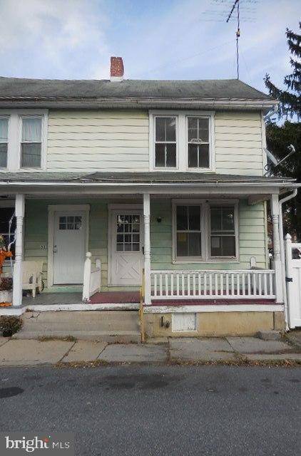 63 S WOLF ST, Manheim, PA 17545