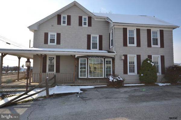 Abbottstown, PA 17301,631 W KING ST