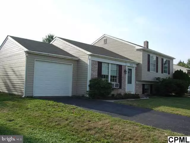 1612 PEBBLE BROOK LN, Harrisburg, PA 17110