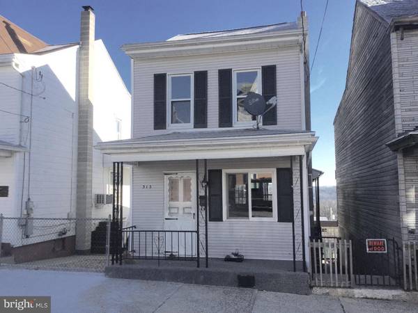 315 BROAD ST, Saint Clair, PA 17970