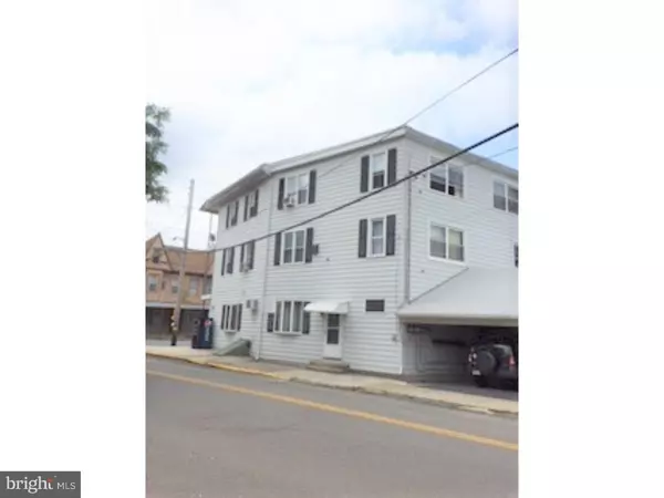 Tremont, PA 17981,27 E MAIN ST