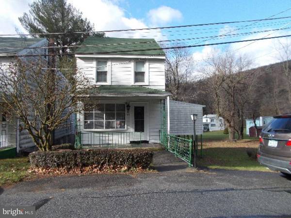 114 GREENBURY RD, Pottsville, PA 17901